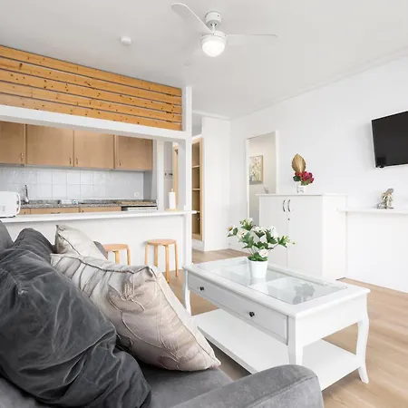 アパート Home2book Pool & Tennis Court Cozy Apt, コラレホ