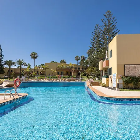 Daire Home2book Pool & Tennis Court Cozy Apt, *