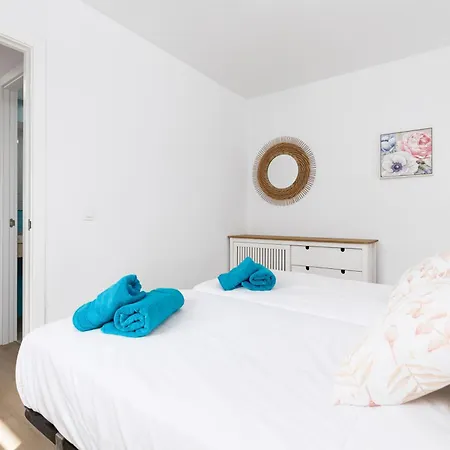 Home2book Pool & Tennis Court Cozy Apt,