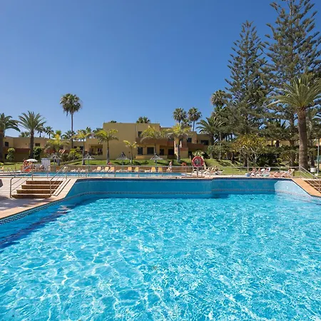 Home2book Pool & Tennis Court Cozy Apt, كوراليهو